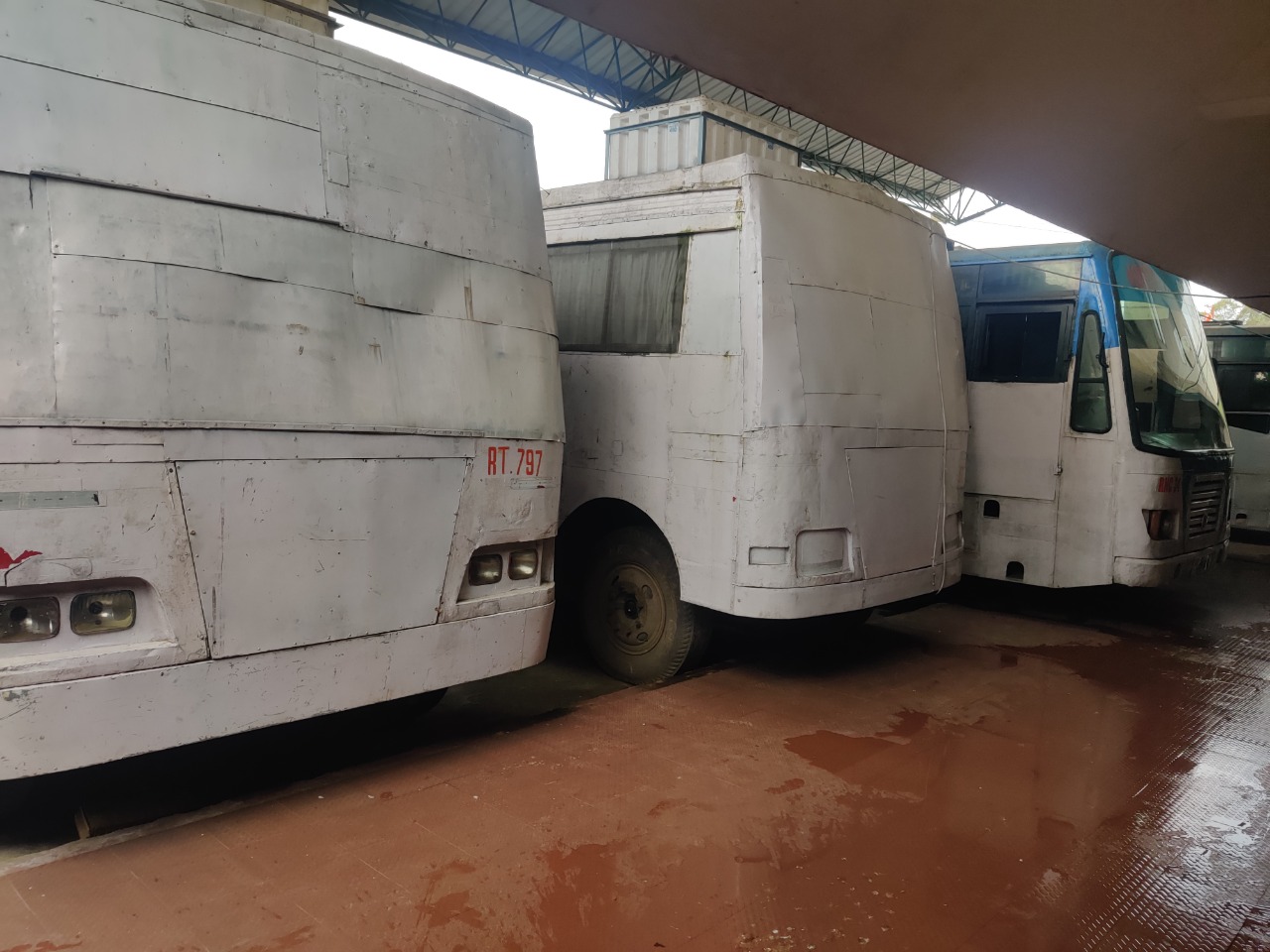 Munnar KSRTC old buses for accommodation