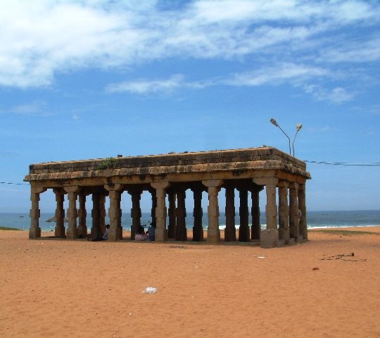 Shankhumugham Beach