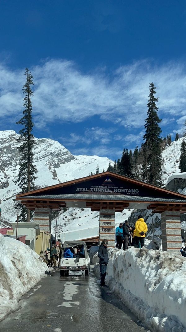 Kerala to Manali Tour Package